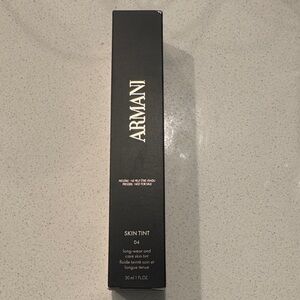 Giorgio Armani Skin Tint